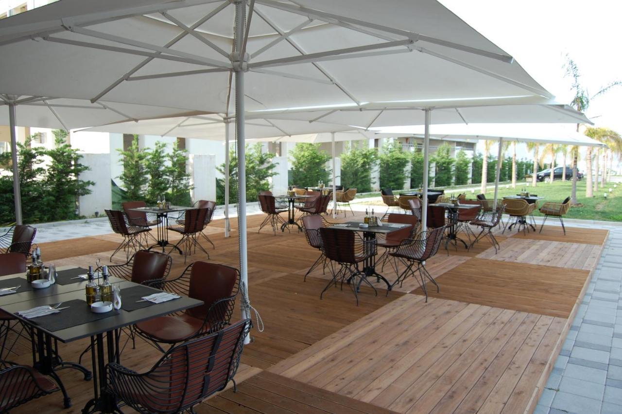 A&G Hotel Radhimë 外观 照片