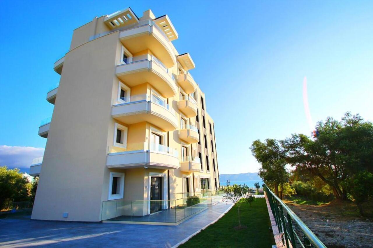A&G Hotel Radhimë 外观 照片
