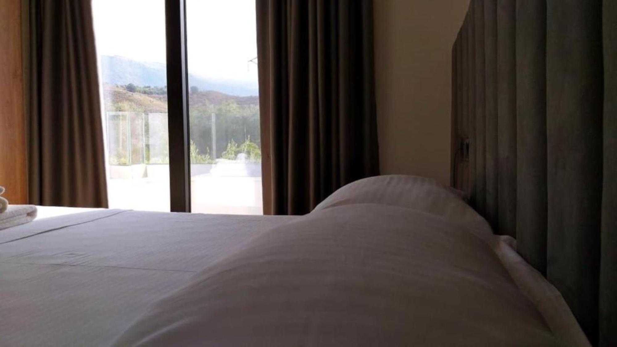 A&G Hotel Radhimë 外观 照片