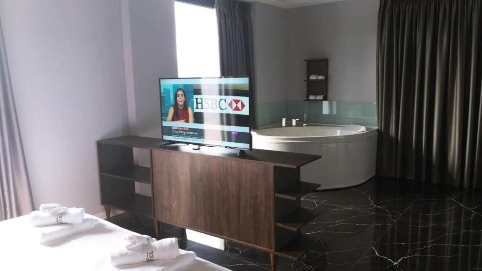 A&G Hotel Radhimë 外观 照片