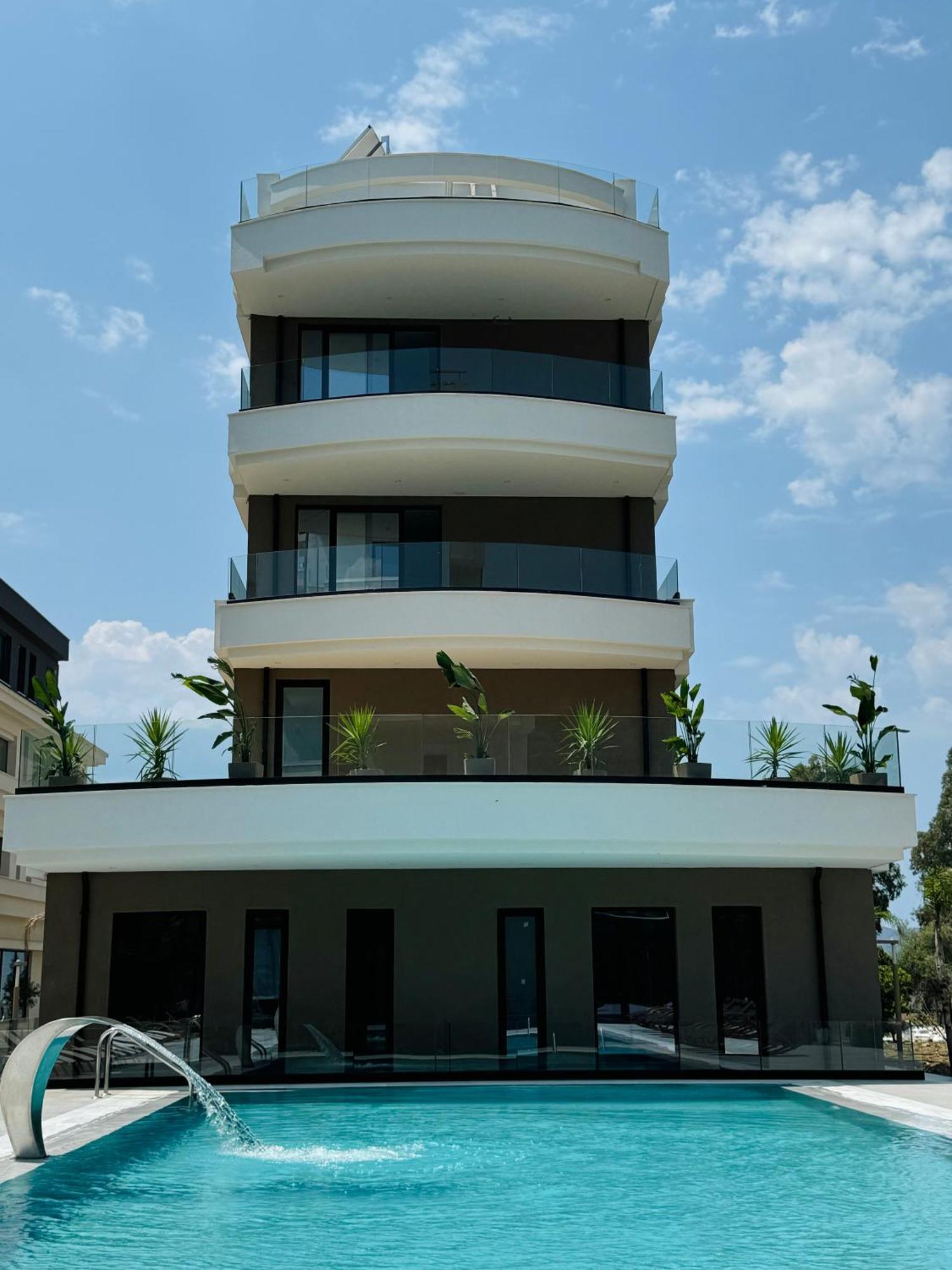 A&G Hotel Radhimë 外观 照片