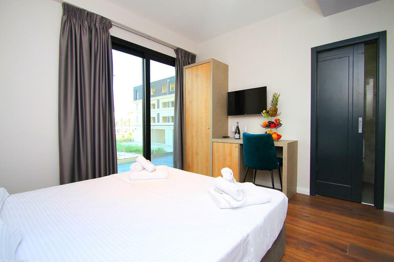 A&G Hotel Radhimë 外观 照片