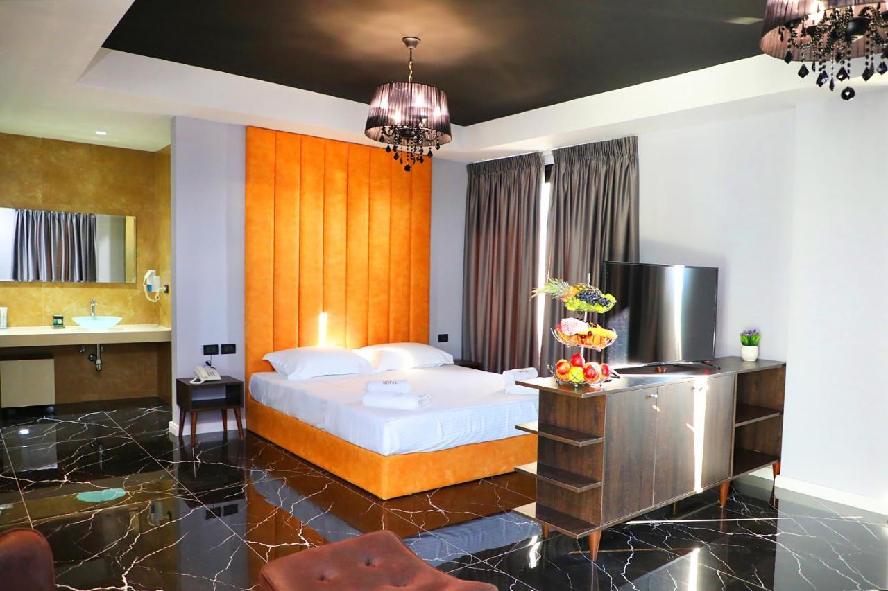 A&G Hotel Radhimë 外观 照片